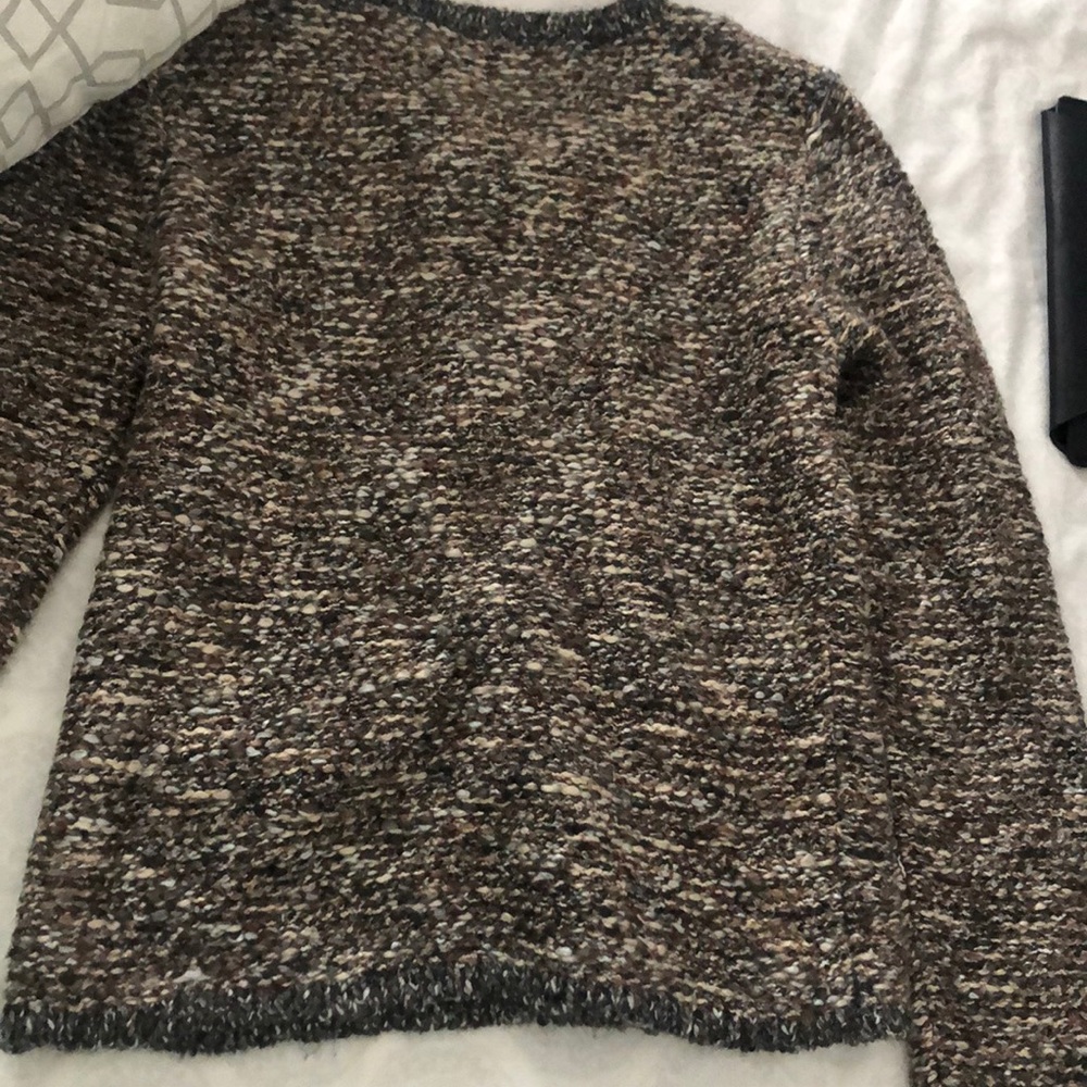 Button-front sweater - Picture 3 of 4
